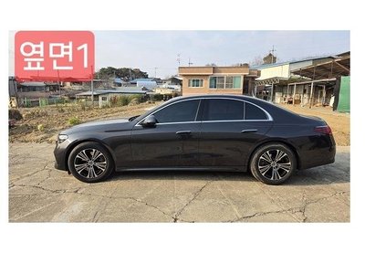 MERCEDES-BENZ E-CLASS - 5