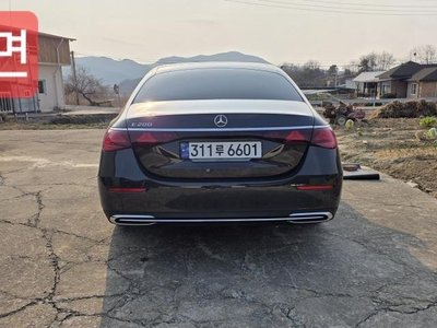 MERCEDES-BENZ E-CLASS - 3