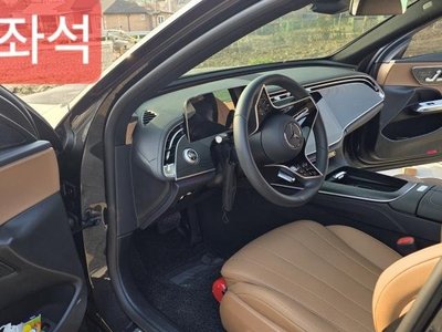 MERCEDES-BENZ E-CLASS - 7