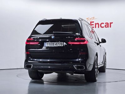 2025 BMW X7 — фото 4