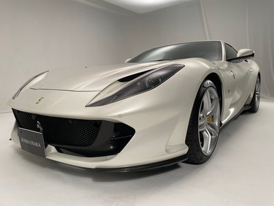 FERRARI 812 - 2