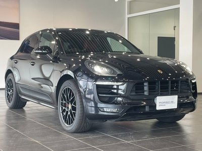 PORSCHE MACAN - 4