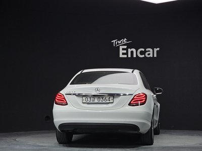 MERCEDES-BENZ C-CLASS - 4