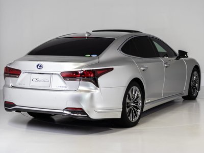 2021 Lexus LS — миниатюра 23