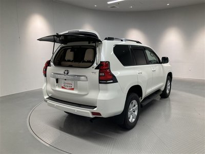 TOYOTA LAND CRUISER PRADO - 9
