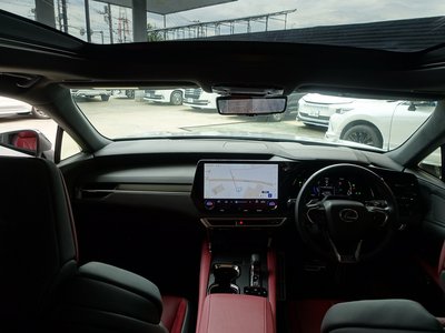 صورة مصغرة 55 لـ 2023 Lexus RX