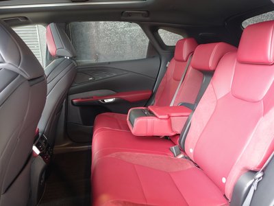 صورة مصغرة 61 لـ 2023 Lexus RX