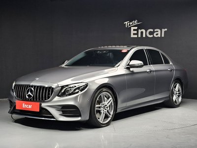 MERCEDES-BENZ E-CLASS - 1