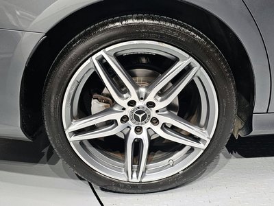 MERCEDES-BENZ E-CLASS - 6
