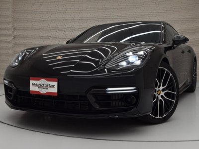 PORSCHE PANAMERA - 5
