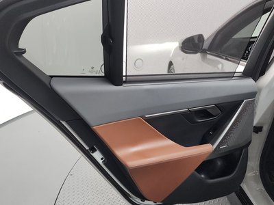 صورة مصغرة 15 لـ 2024 BMW 5 SERIES