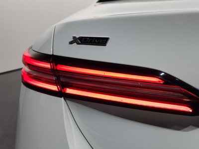 صورة 10 لـ 2024 BMW 5 SERIES
