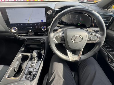 2023 Lexus NX — миниатюра 13