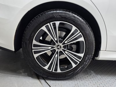 MERCEDES-BENZ E-CLASS - 6