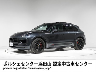 PORSCHE MACAN - 1