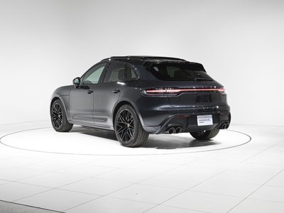 PORSCHE MACAN - 8