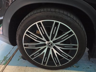 MERCEDES-BENZ EQE - 8