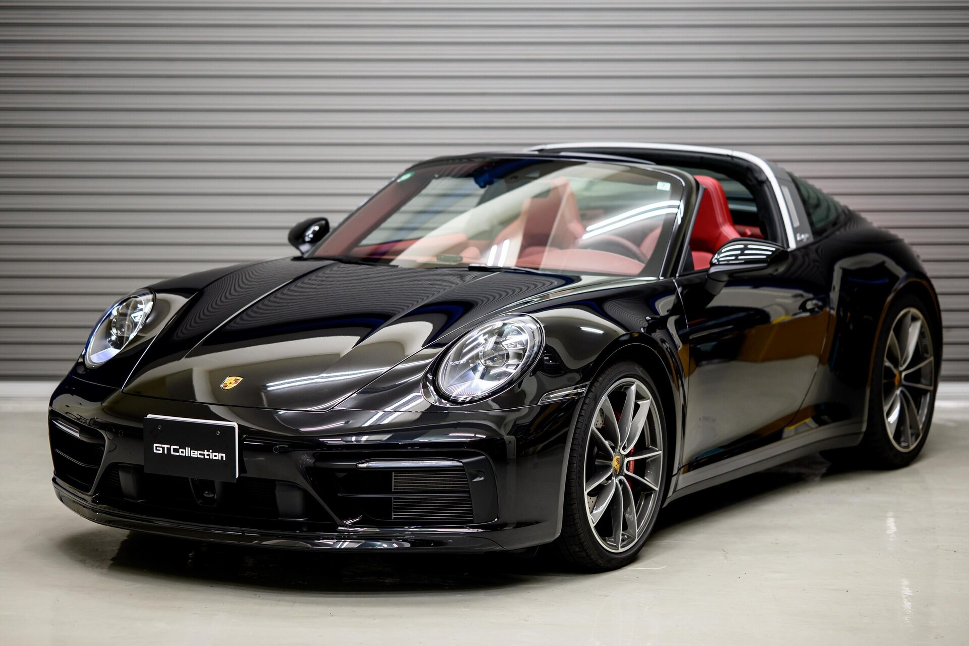 PORSCHE 911 TARGA - View 1