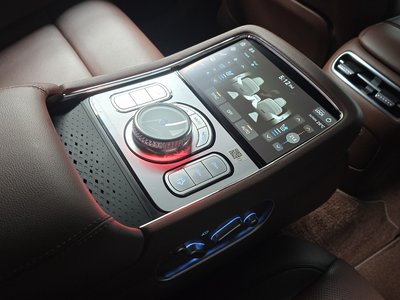 صورة مصغرة 30 لـ 2022 Genesis G90 (RS4)