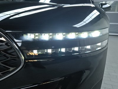 صورة 9 لـ 2022 Genesis G90 (RS4)