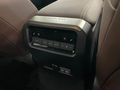 صورة مصغرة 13 لـ 2025 Toyota LAND CRUISER 250
