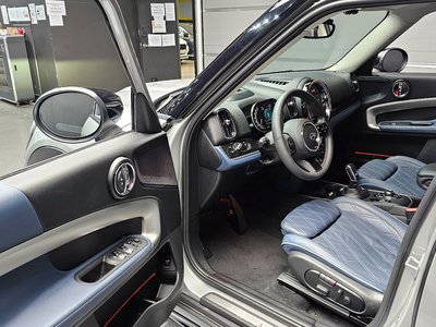 MINI COUNTRYMAN - 10