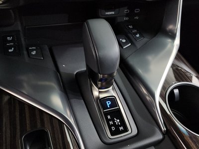 2025 Lexus LX — миниатюра 12