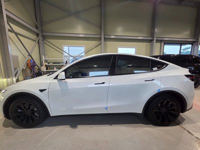 2025 Tesla MODEL Y 照片 6
