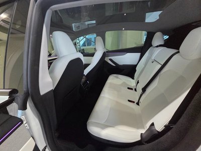 2025 Tesla MODEL Y 缩略图 15