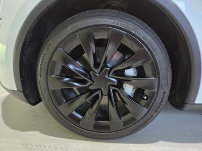 2025 Tesla MODEL Y 照片 7