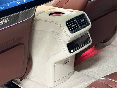 2026 Mercedes-BENZ GLS 缩略图 16