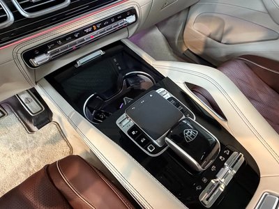 2026 Mercedes-BENZ GLS 照片 9