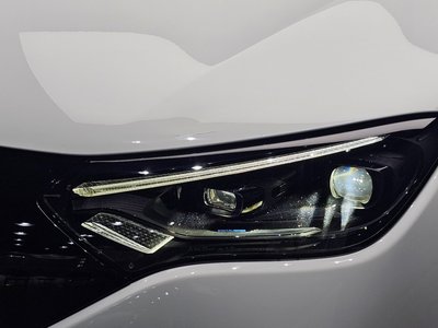 صورة 9 لـ 2023 Mercedes-BENZ EQE