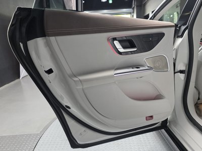 2023 Mercedes-BENZ EQE 缩略图 15