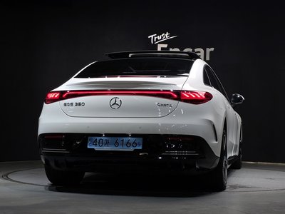 صورة 4 لـ 2023 Mercedes-BENZ EQE