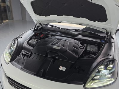 PORSCHE CAYENNE - 7
