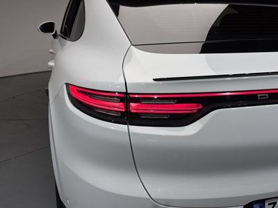 PORSCHE CAYENNE - 10