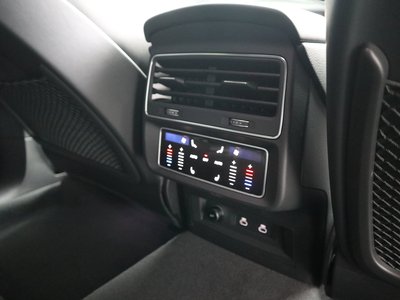 2024 AUDI Q8 缩略图 11