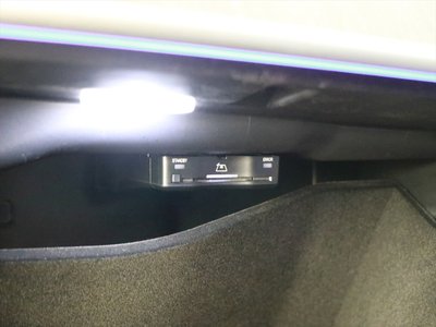 2024 Mercedes-BENZ GLC — миниатюра 24