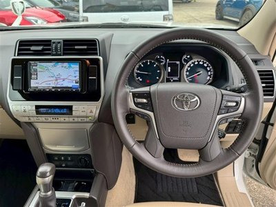 2023 Toyota LAND CRUISER PRADO thumbnail 28