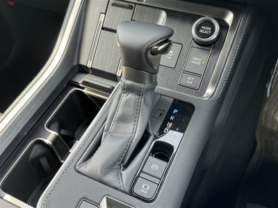 2025 Lexus GX thumbnail 20