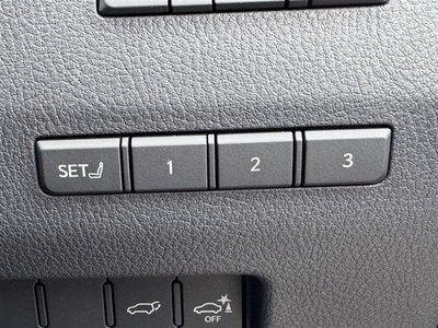 2025 Lexus GX thumbnail 14