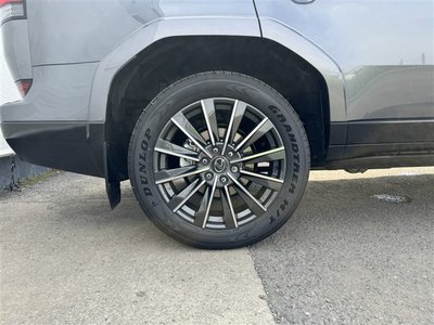 2025 Lexus GX thumbnail 35