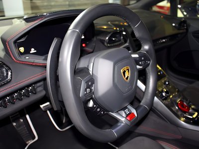 LAMBORGHINI HURACAN - 2