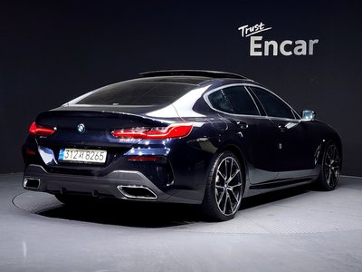 BMW 8 SERIES - 3