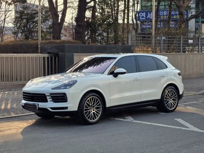 PORSCHE CAYENNE - 1