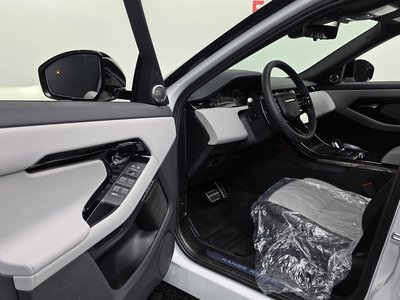 صورة 10 لـ 2026 LAND Rover RANGE ROVER EVOQUE