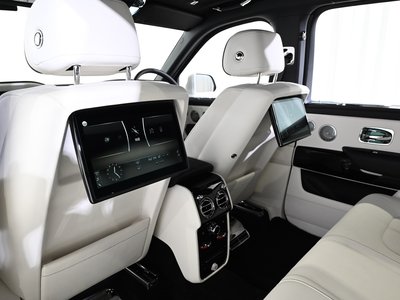 2023 ROLLS-ROYCE CULLINAN thumbnail 38