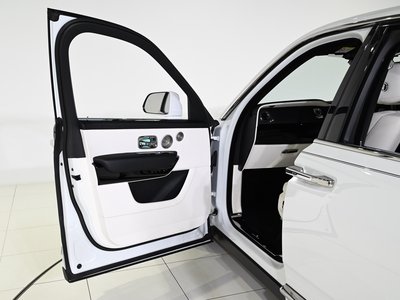 2023 ROLLS-ROYCE CULLINAN thumbnail 11