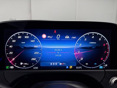 MERCEDES-BENZ E-CLASS - 8